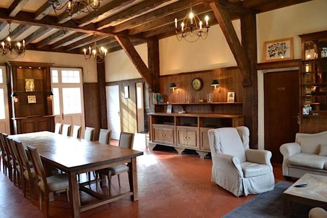 Le Manoir De Villefermoy Les Ecrennes 外观 照片