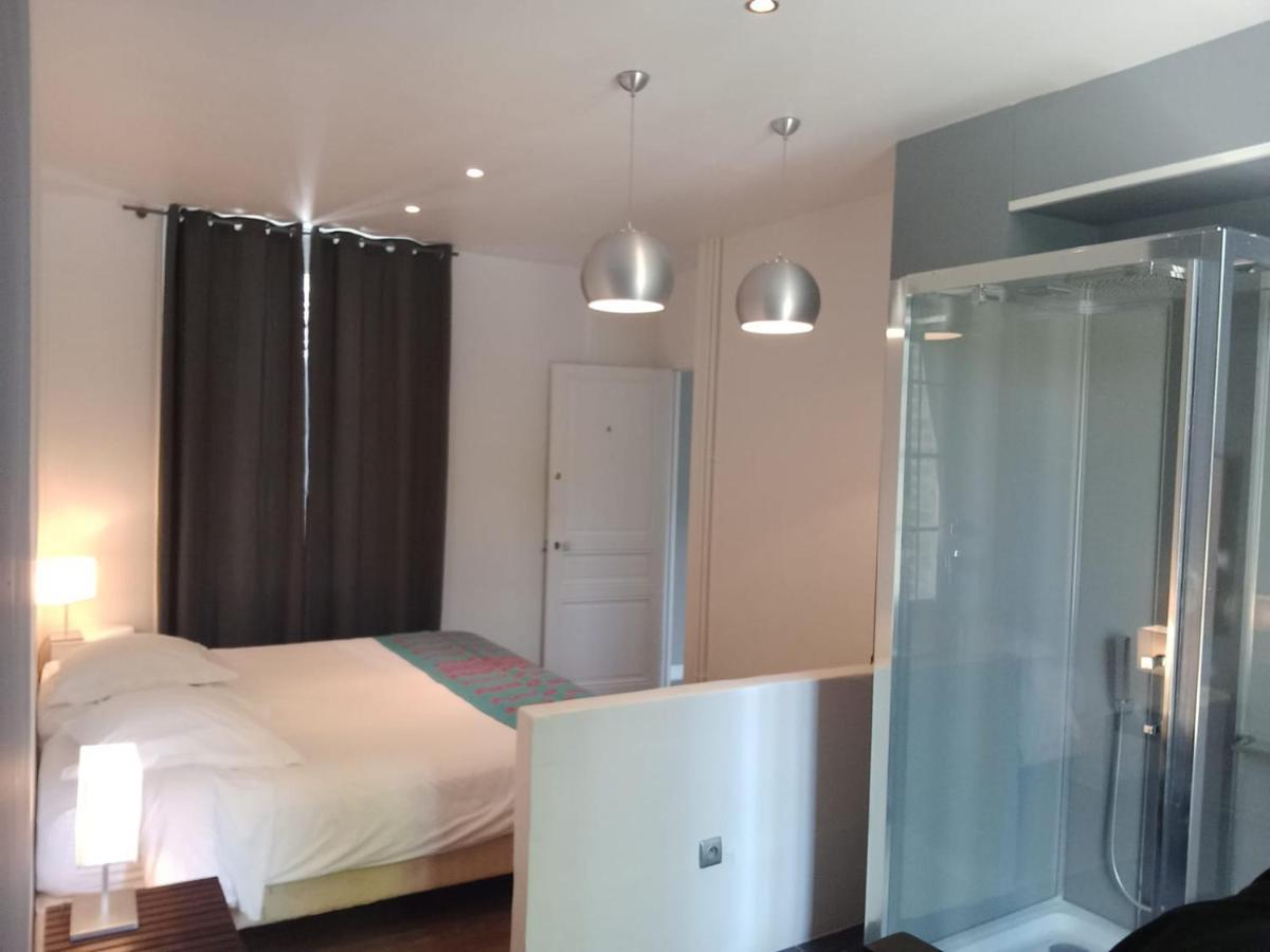 Le Manoir De Villefermoy Les Ecrennes 外观 照片