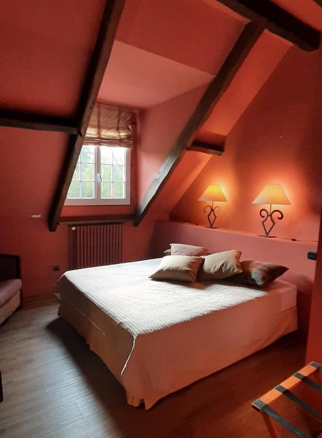 Le Manoir De Villefermoy Les Ecrennes 外观 照片