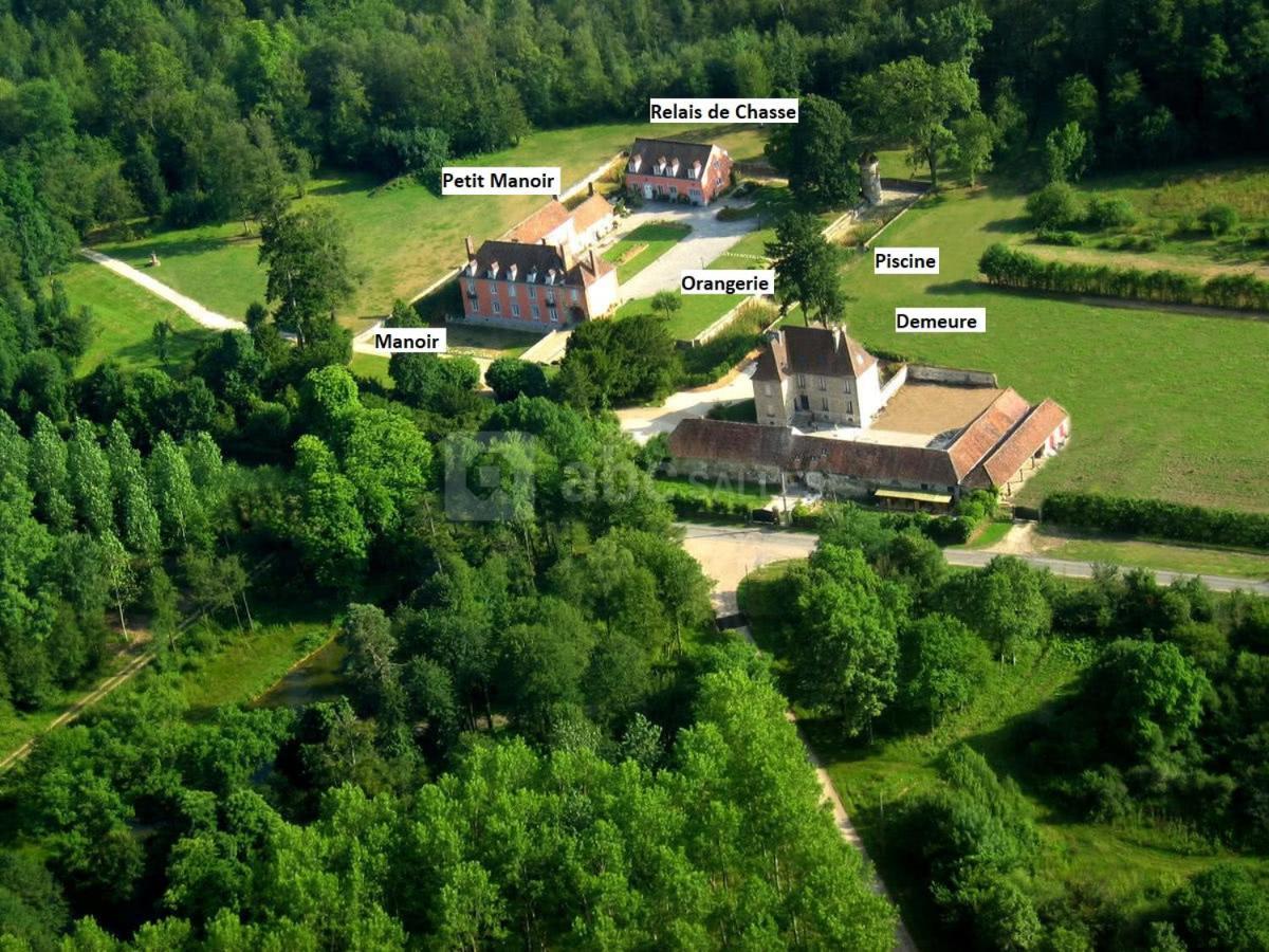 Le Manoir De Villefermoy Les Ecrennes 外观 照片